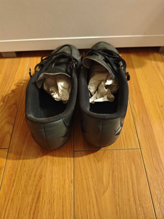 Adidasii de fotbal Puma Future Play