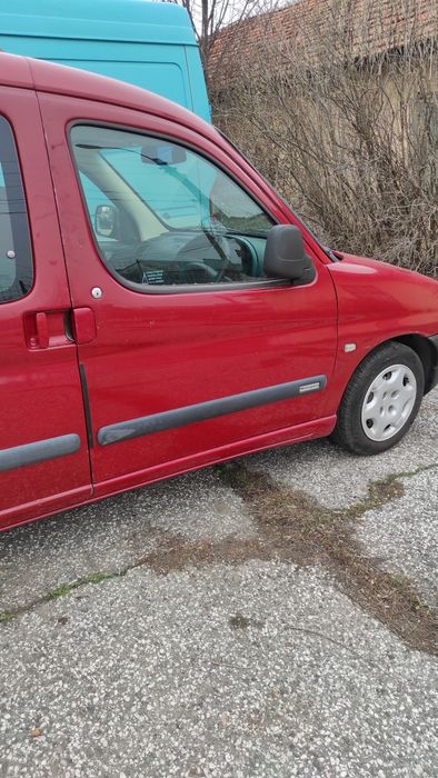 Пежо Ситроен 2.0HDI Берлинго Партнер 2.0ХДИ на части или цяла