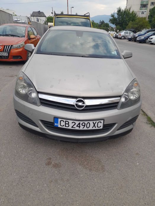 Продавам автомобил