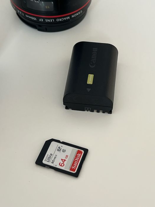 Canon EOS 6D Mark II + 2 объектива, готовый комплек