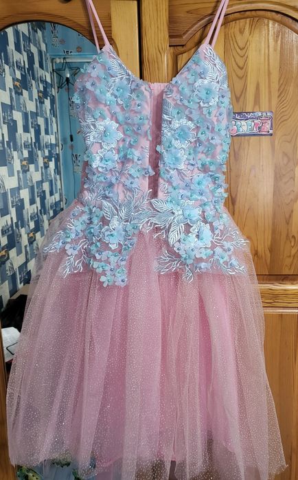 Дамски официална рокля