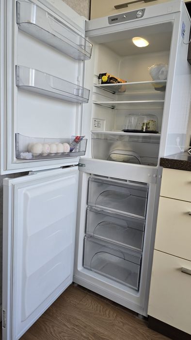 Продам холодильник Атлант