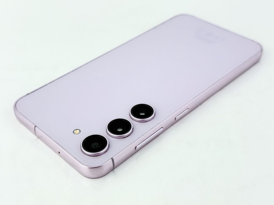 Samsung Galaxy S23 5G 256GB 8RAM Lavender Отличен