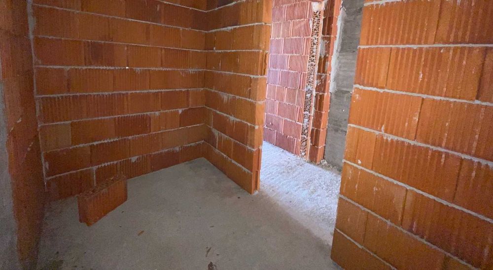 Продава се Тристаен апартамент в Стара Загора, Център - 120 кв.м за 938 €/кв.м - Снимка #5