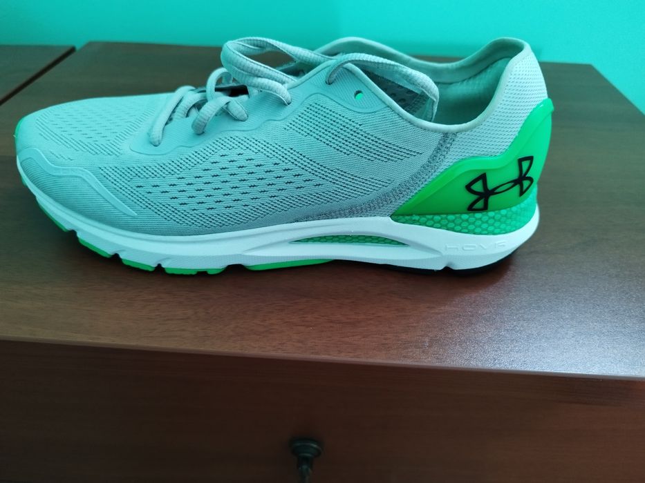 Кроссовки under armour