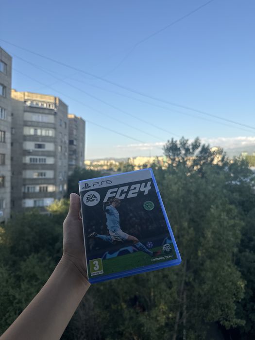 Продам игру на playstation 5