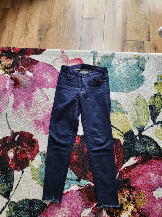 Jeans albastru inchis