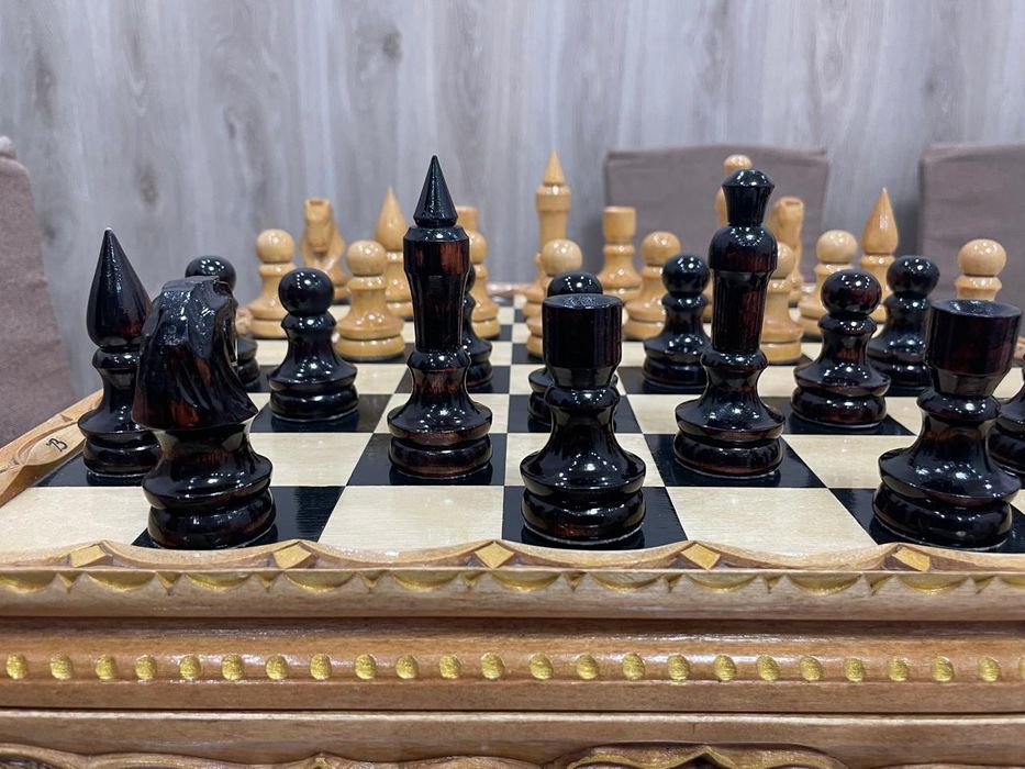 Продам шахматы в отличном состояние