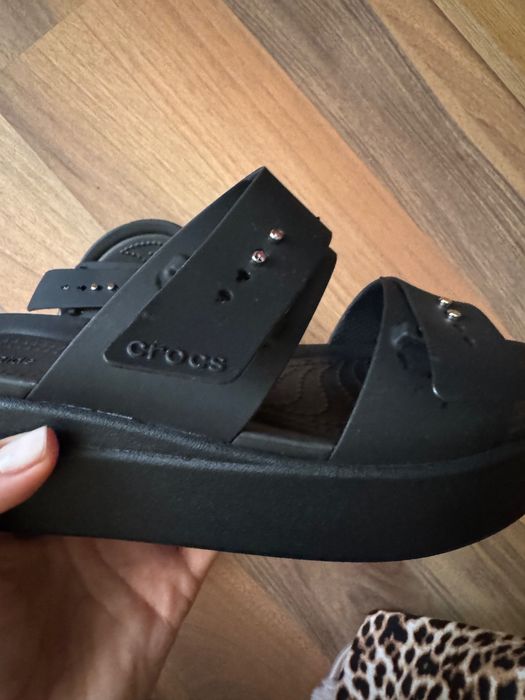 Papuci Crocs , în stare f bună