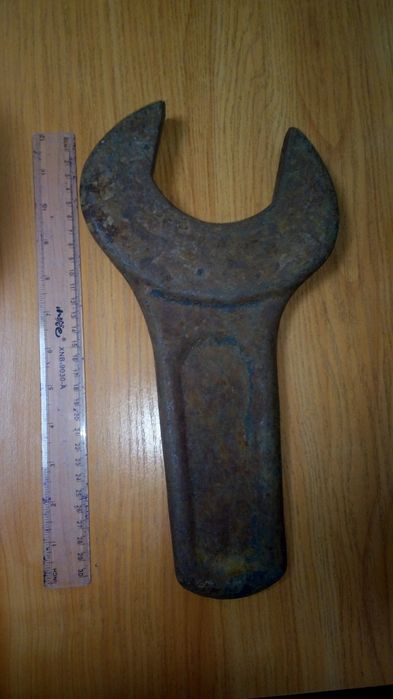 Ключ   рожковый  новый