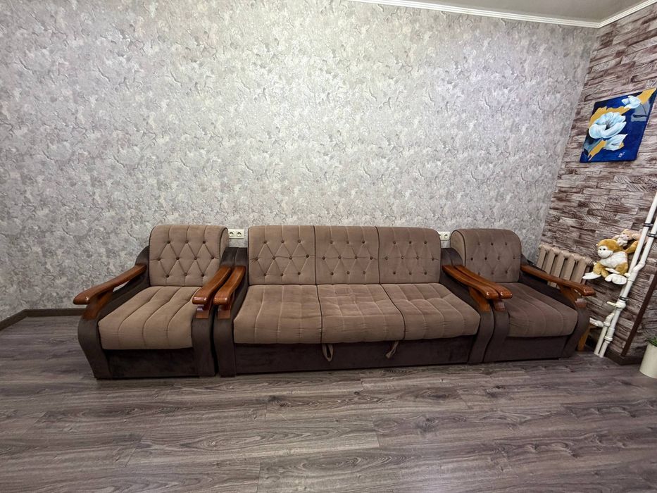 Продам диван и 2 кресла