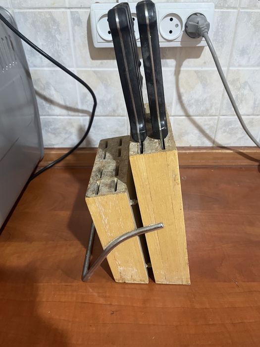 Ножи кухонные…….