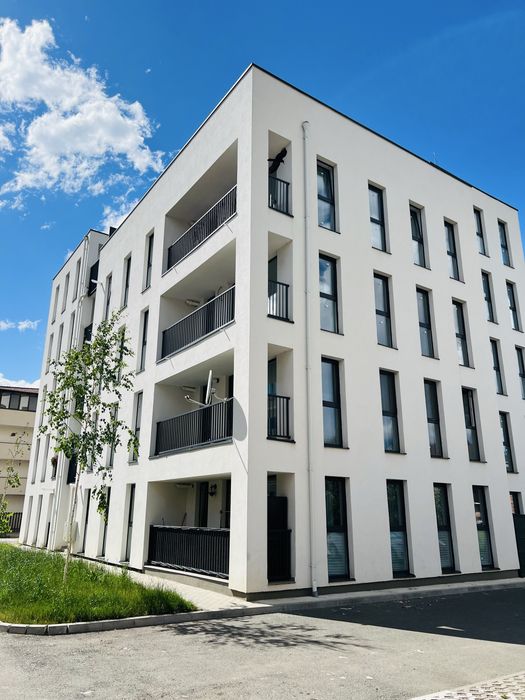 Inchiriez apartament Floresti , zona Eroilor