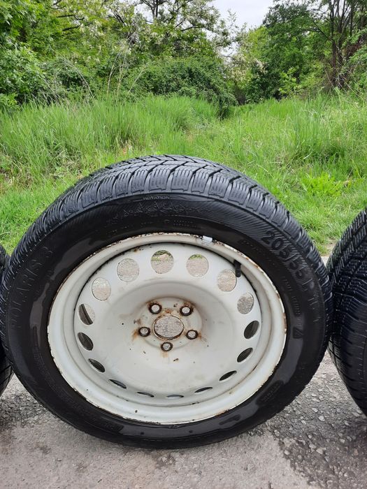 Железни джанти 16 5х100 със зимни гуми