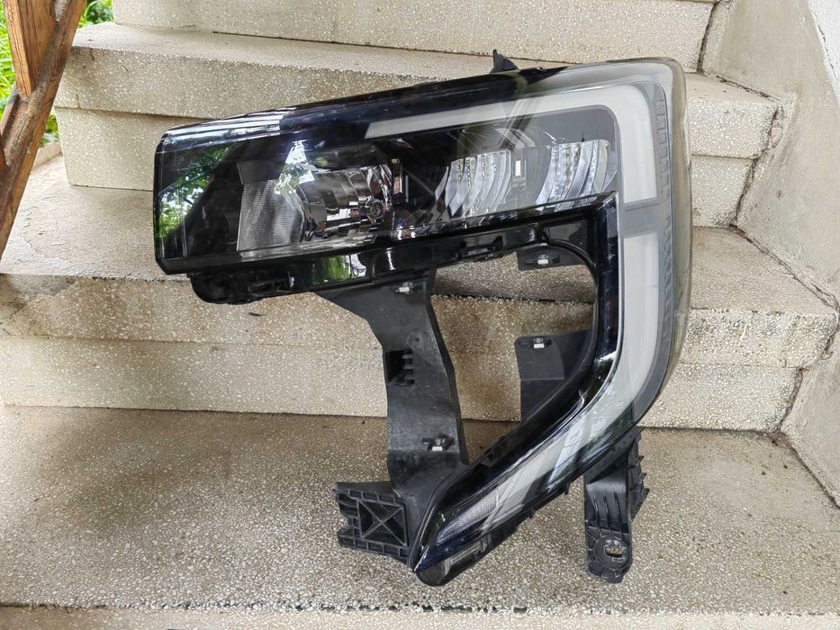 Фарове Renault Master 4 Nissan Interstar 3 LED ляв десен / Фарове Рено Мастър 24г. Оригинални