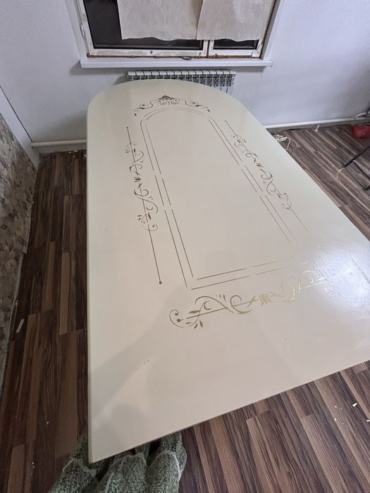 Стол для гостей , Стол. 2 шт