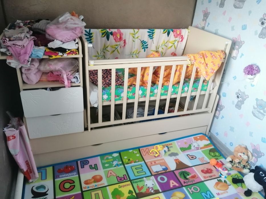 Продам детскую кроватку