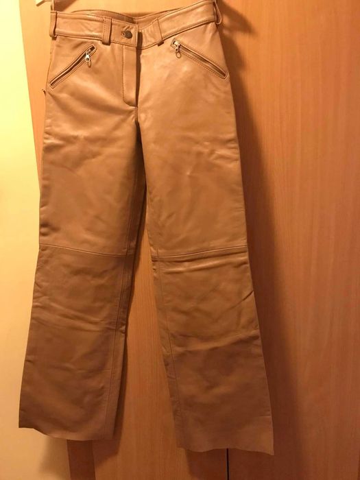 Pantaloni piele naturala bej-noi