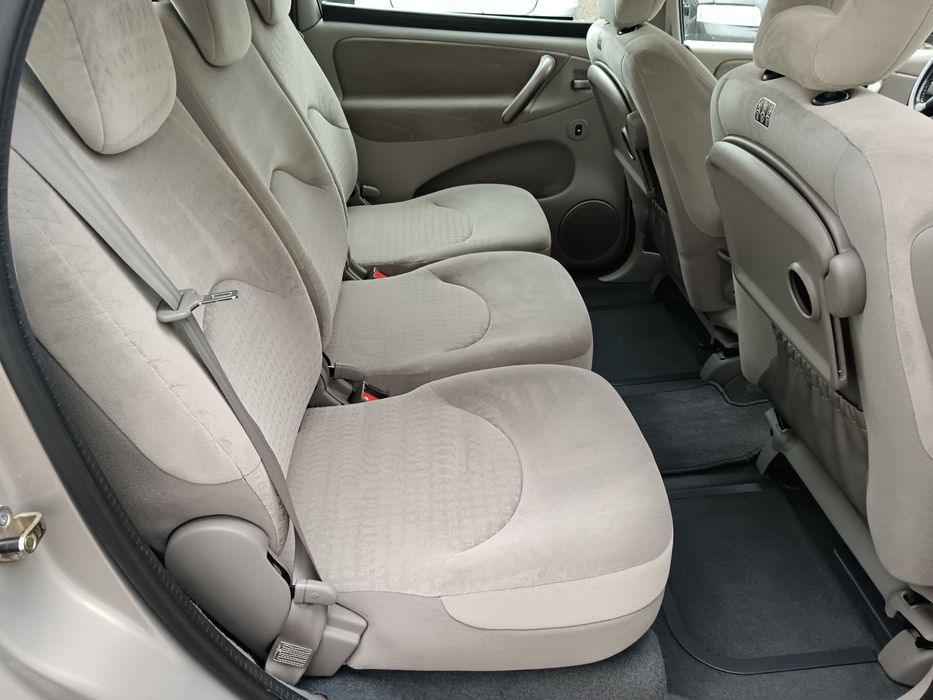 Xsara Picasso (77000 km).