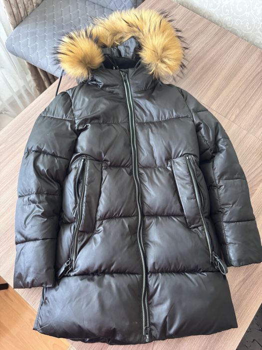 Продам детский зимний пуховик