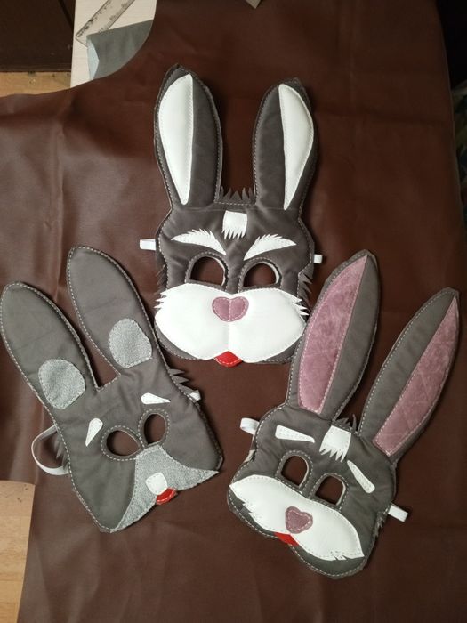 Маски для детей и взрослых. Кожзам, велюр.