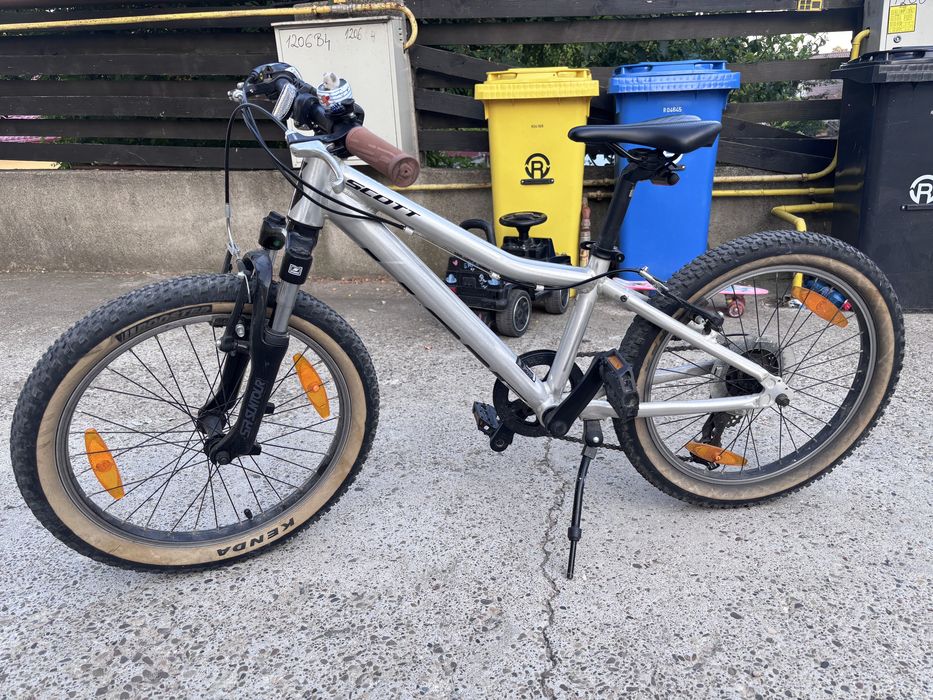 Bicicleta copii Scott Scale 20 argintiu