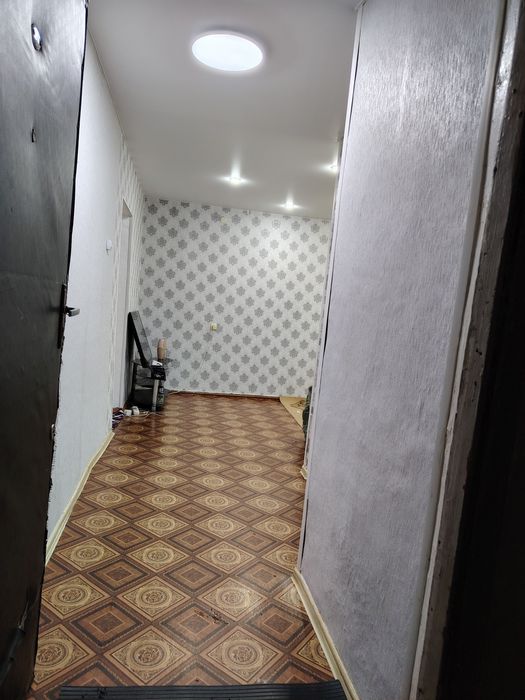 Продам 2х ком квартиру