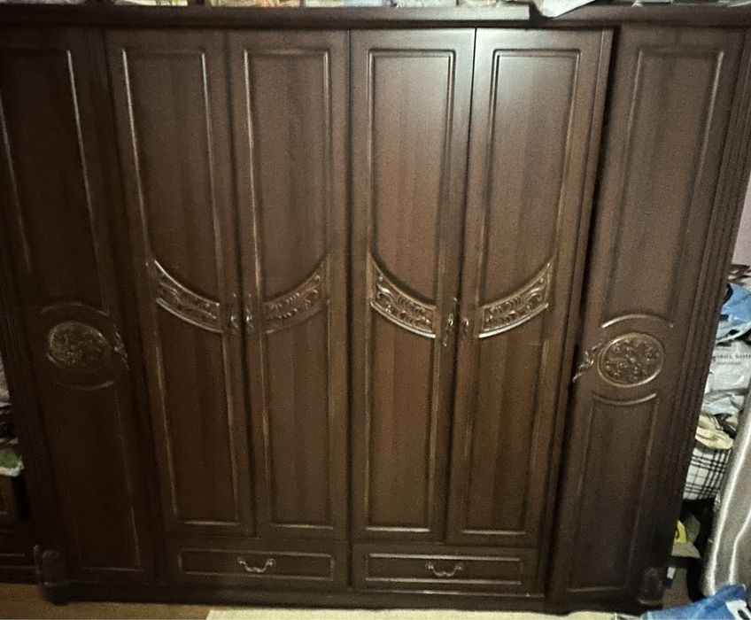 Продам шкаф