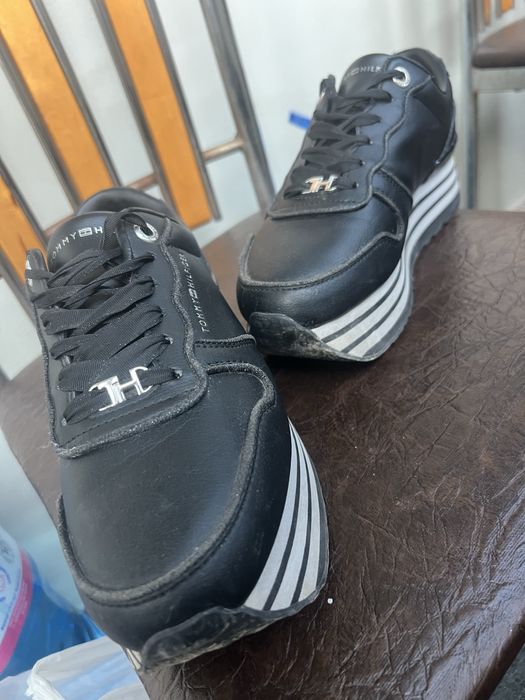 Сникърси на tommy hilfiger