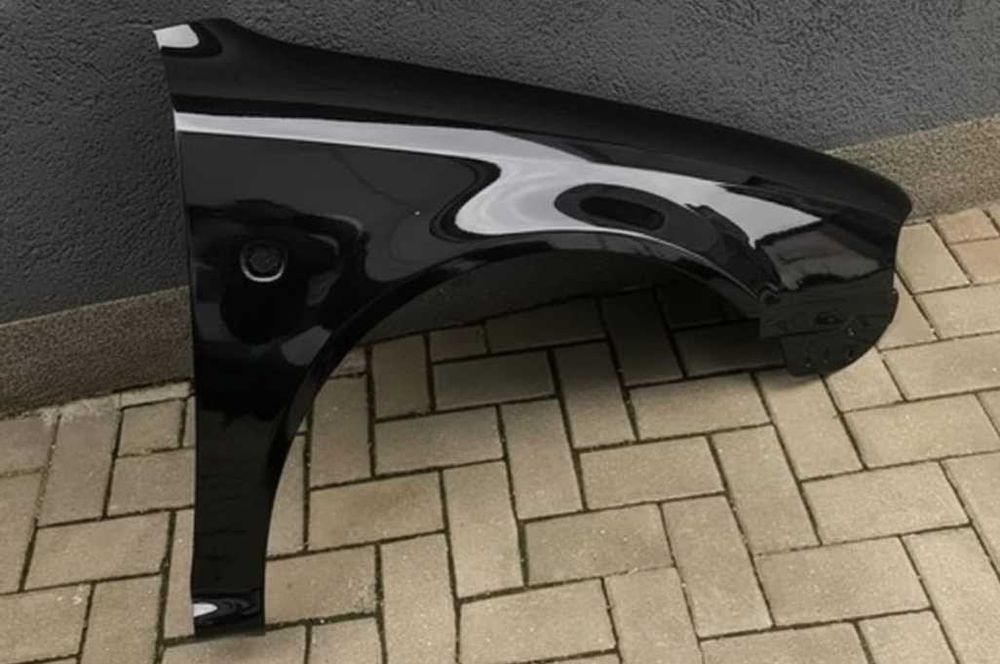 Aripa Fata Dreapta Skoda Octavia 1/I 1998-2007 Vopsita Negru