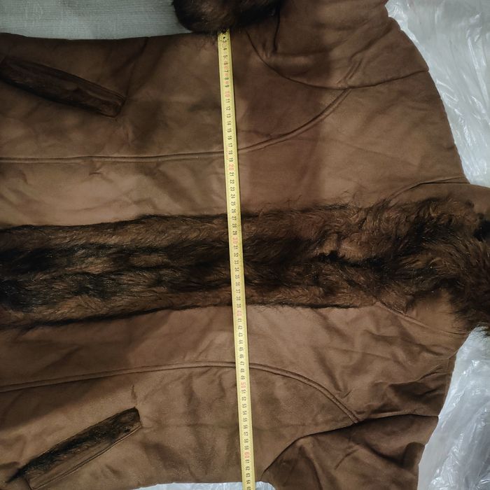 Vand haina de blana superba