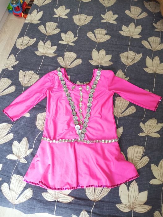 Продается купальник костюм для гимнастики