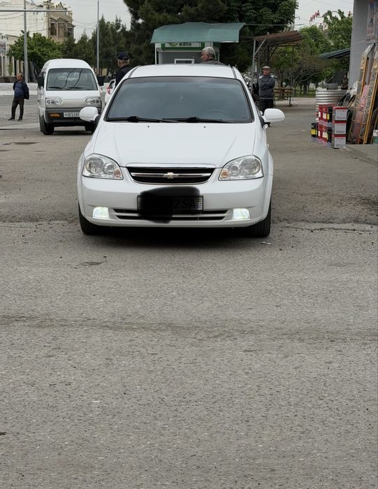 Lacetti 1.8 2011