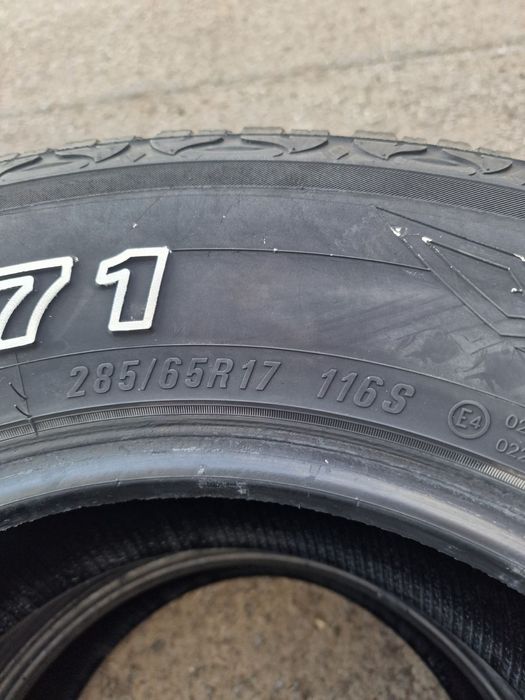 Всесезонни 2бр. А/Т 285/65/17 MAXXIS