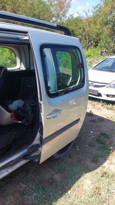 Usi laterale stanga/dreapta Renault Kangoo