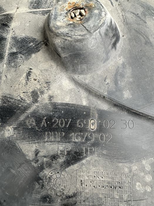 Десен подкалник Mercedes benz E class coupe c207 w207 amg в207 купе