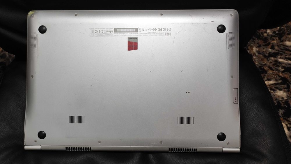 Laptop Samsung HP900X4D display spart