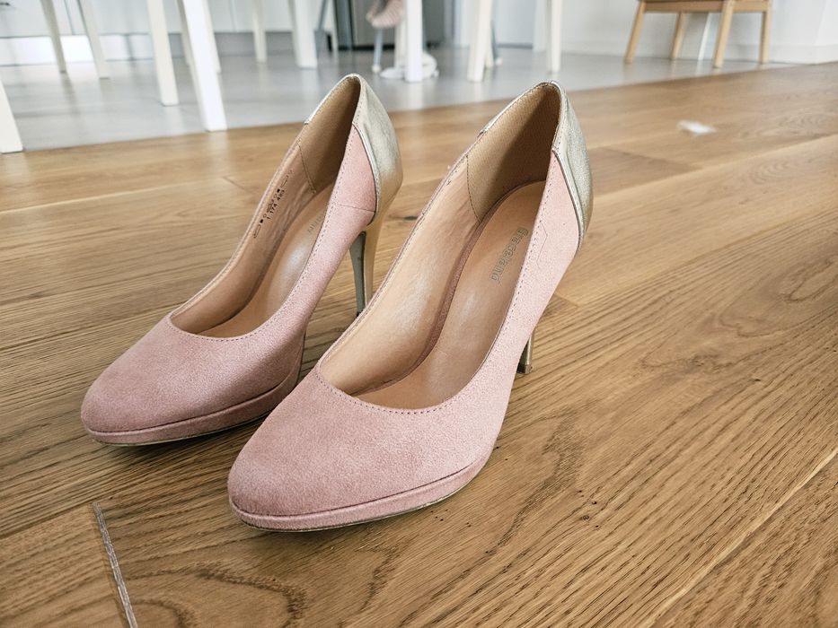 Tocuri roz pudra marime 36