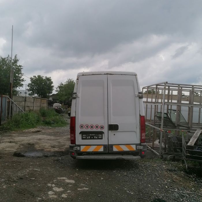 Dezmembrari  Iveco DAILY 3  1997  > 2007 35 S 11,35 C 11 (A2FC13AA, A