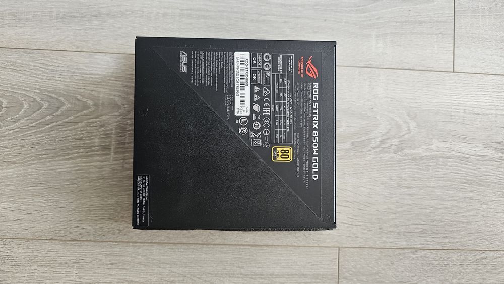 ASUS ROG STRIX 850W 80 PLUS Gold full modulara