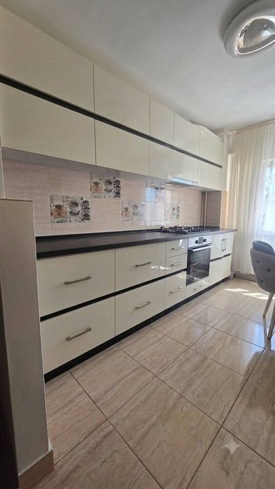 Apartament cu 3 camere