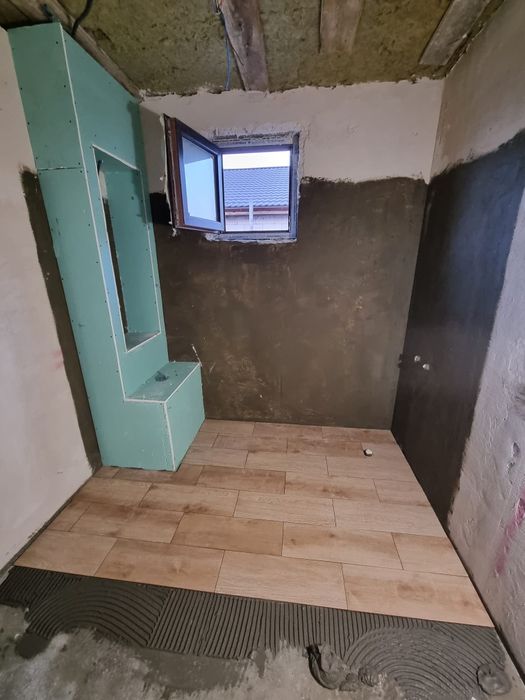 Echipa Meseriași in Constructii amenajari interioare si exterioare