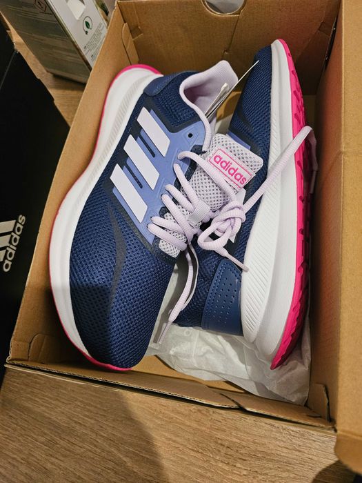 Adidas детски маратонки 38 номер
