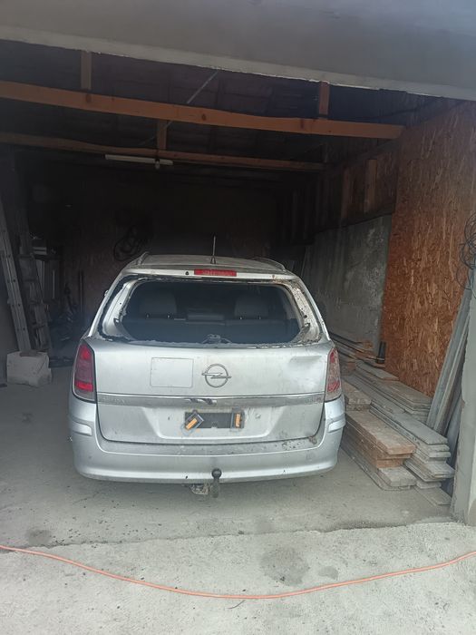 Vând Opel astra h caravan pentru dezm mbrat