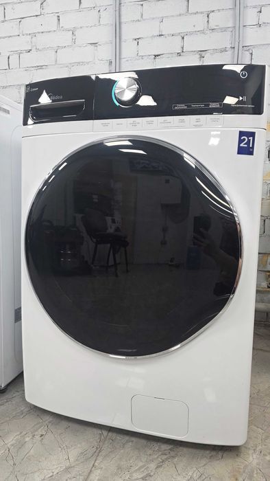 Стиральная машина Midea 21 кг.