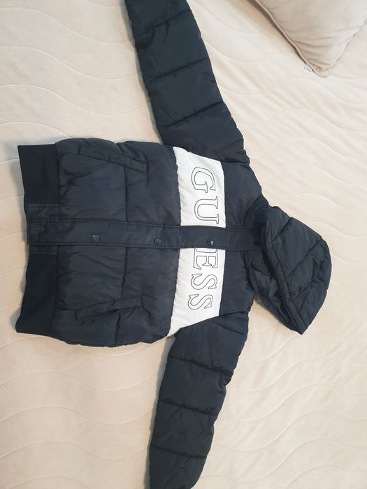 Детско яке Guess