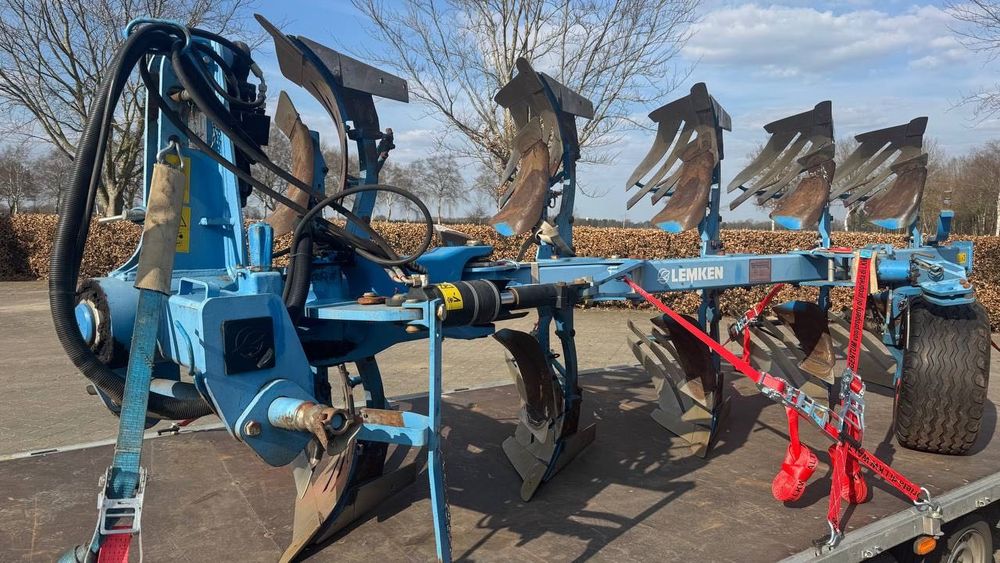 Lemken Europal 8 . Claas Arion, Case Puma, Belarus tortadi