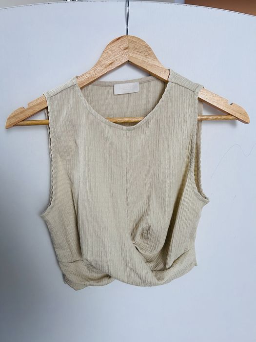 Къси блузки/ Кроп топ/ Mango, Asos, Leger