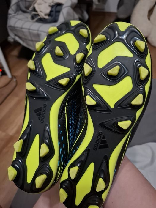 Оригинални обувки за футбол Adidas