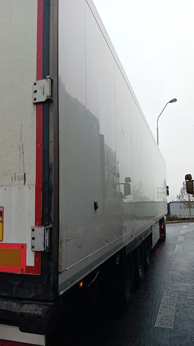 Semiremorca de vanzare